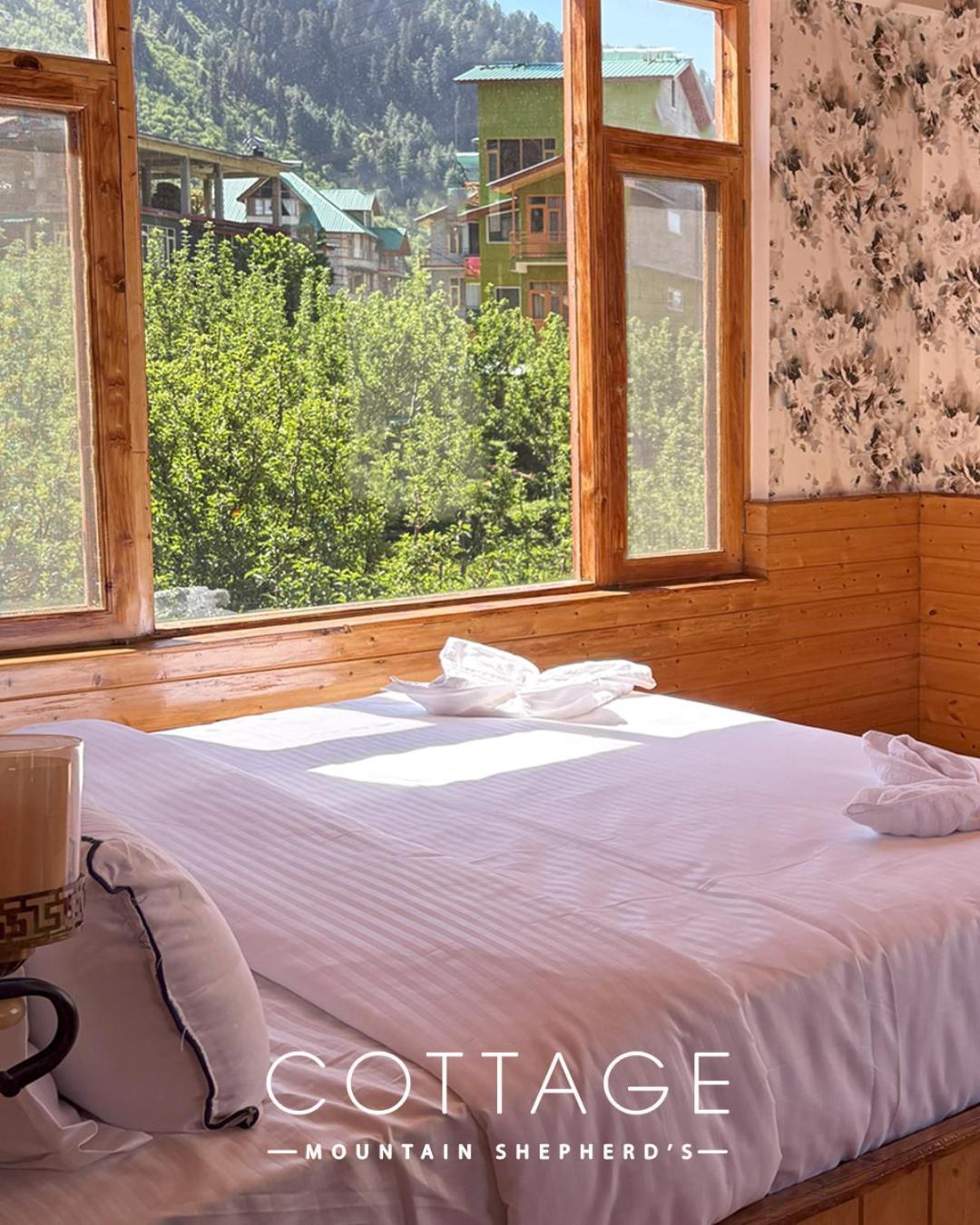 Hotel Mountain Shepherds Manali (Himachal Pradesh)
